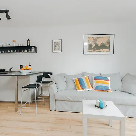 Shortstaypoland Grzybowska Apartament *